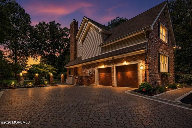 93 Lamb Lane, Manalapan, NJ 07726