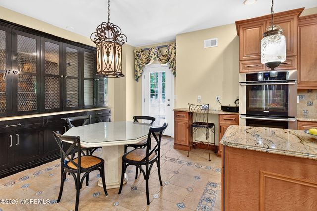 93 Lamb Lane, Manalapan, NJ 07726