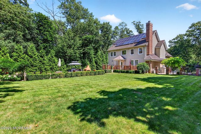 93 Lamb Lane, Manalapan, NJ 07726