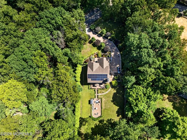 93 Lamb Lane, Manalapan, NJ 07726