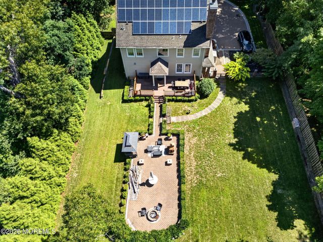 93 Lamb Lane, Manalapan, NJ 07726