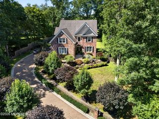 93 Lamb Lane, Manalapan, NJ 07726