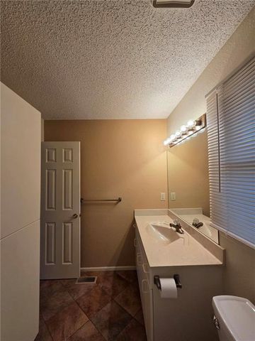 2428 Little Blue Court, Liberty, MO 64068