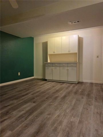 2428 Little Blue Court, Liberty, MO 64068