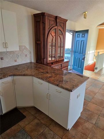 2428 Little Blue Court, Liberty, MO 64068