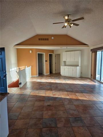 2428 Little Blue Court, Liberty, MO 64068