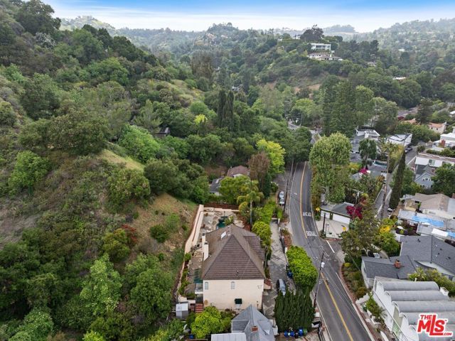 2431 Benedict Canyon Drive, Beverly Hills, CA 90210