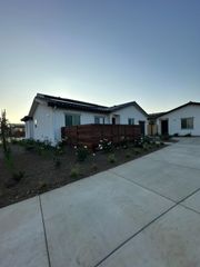 6002 E Sussex Way, Fresno, CA 93727