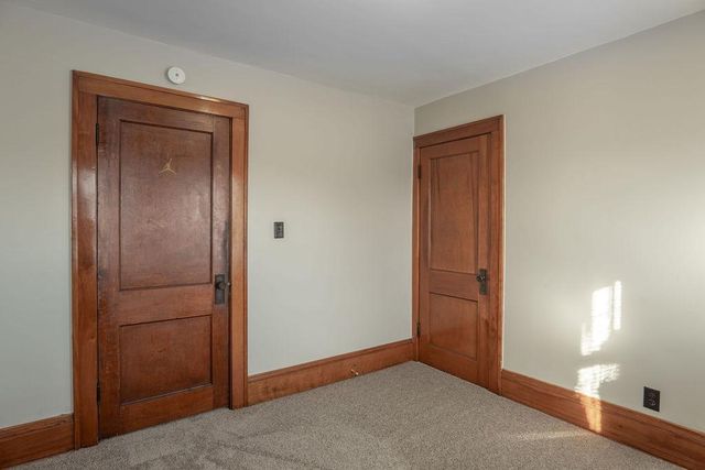 890 Arkwright Street, Saint Paul, MN 55130