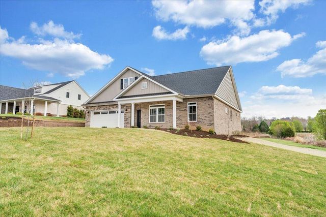 28 The Jackson of Ashley DR, Daleville, VA 24083