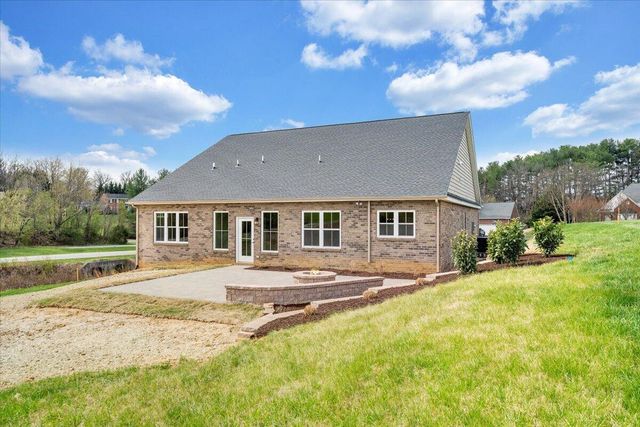 28 The Jackson of Ashley DR, Daleville, VA 24083