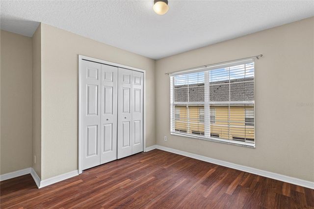 216 DRAGONS FIRE PLACE, Valrico, FL 33594