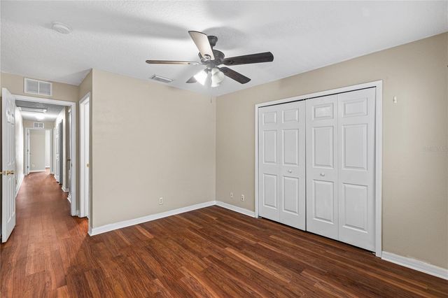 216 DRAGONS FIRE PLACE, Valrico, FL 33594