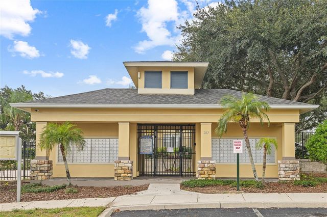216 DRAGONS FIRE PLACE, Valrico, FL 33594