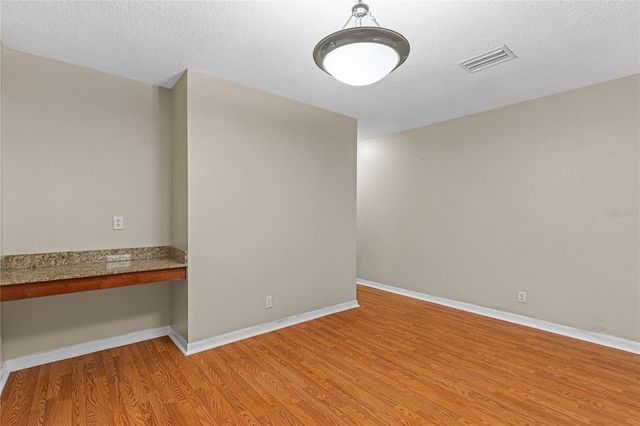 216 DRAGONS FIRE PLACE, Valrico, FL 33594