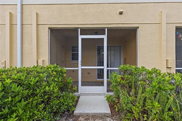 216 DRAGONS FIRE PLACE, Valrico, FL 33594