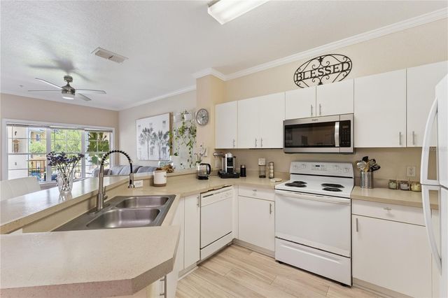 3751 CONROY ROAD 2325, Orlando, FL 32839