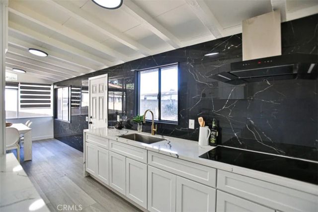 2540 W Picadilly Way, Anaheim, CA 92801