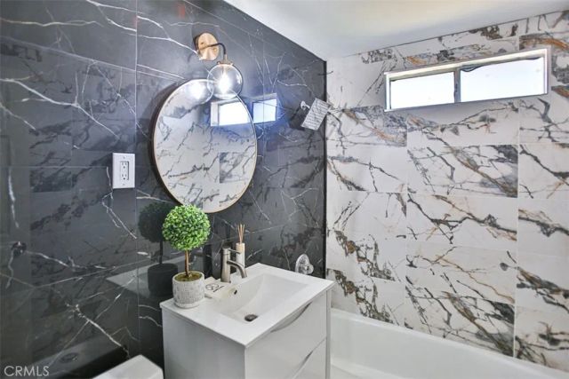 2540 W Picadilly Way, Anaheim, CA 92801