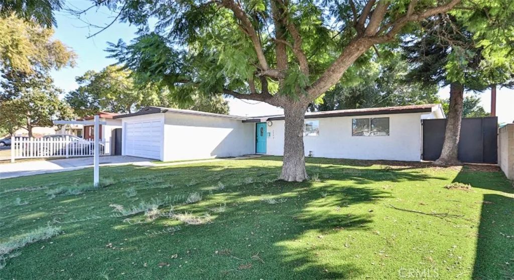 2540 W Picadilly Way, Anaheim, CA 92801