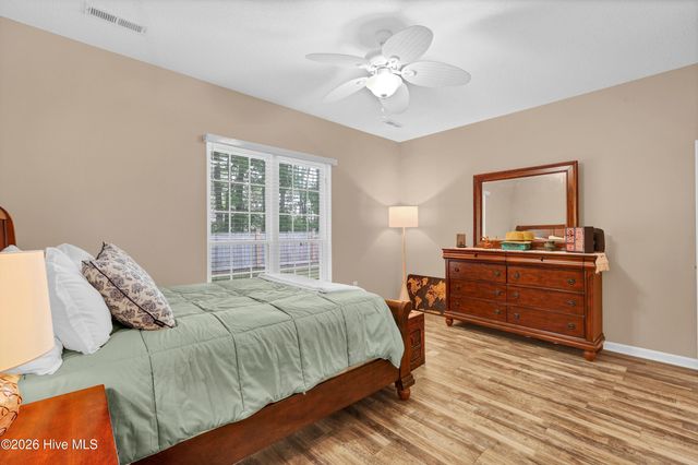 1600 Sturdivant Drive Apt 15, Wilmington, NC 28403