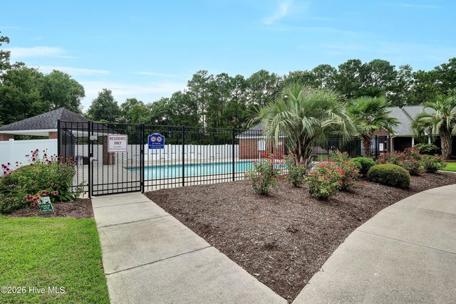 1600 Sturdivant Drive Apt 15, Wilmington, NC 28403