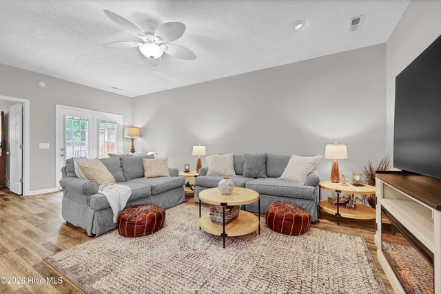 1600 Sturdivant Drive Apt 15, Wilmington, NC 28403