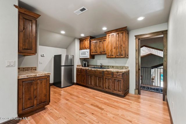 11 Canoe Cove, Dover, ID 83825