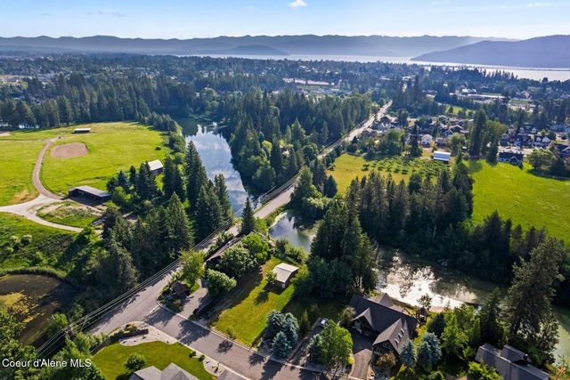 11 Canoe Cove, Dover, ID 83825