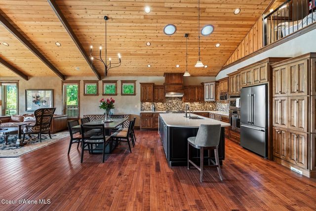 11 Canoe Cove, Dover, ID 83825