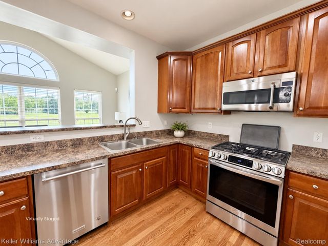 26123 Cornell Drive, Lyon Charter Township, MI 48178