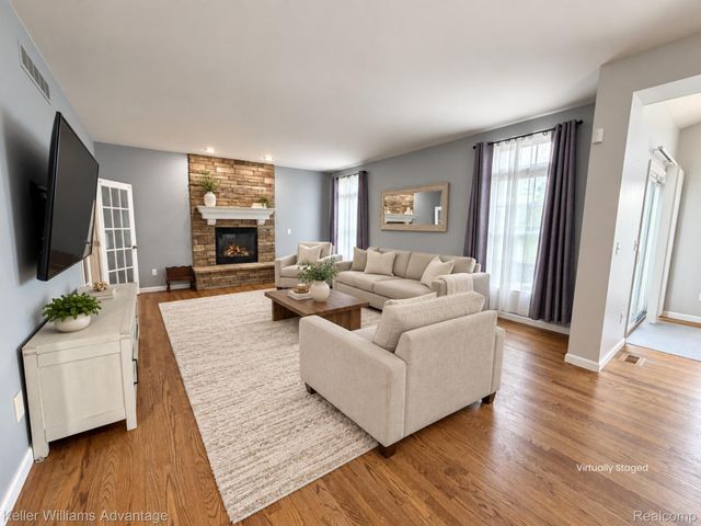 26123 Cornell Drive, Lyon Charter Township, MI 48178
