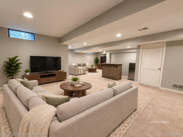 26123 Cornell Drive, Lyon Charter Township, MI 48178