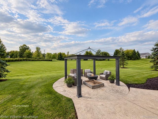 26123 Cornell Drive, Lyon Charter Township, MI 48178