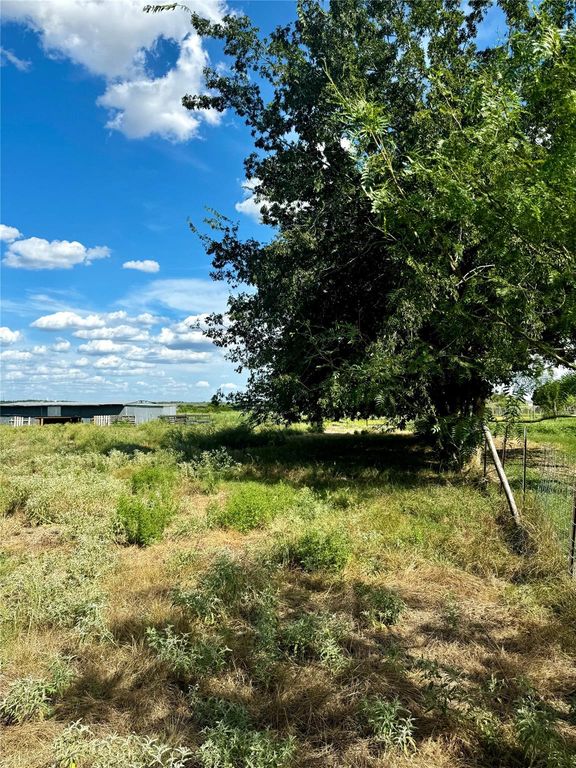 386 3G RD, Kyle, TX 78640
