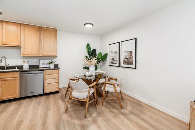 13754 Mango Drive 111, Del Mar, CA 92014