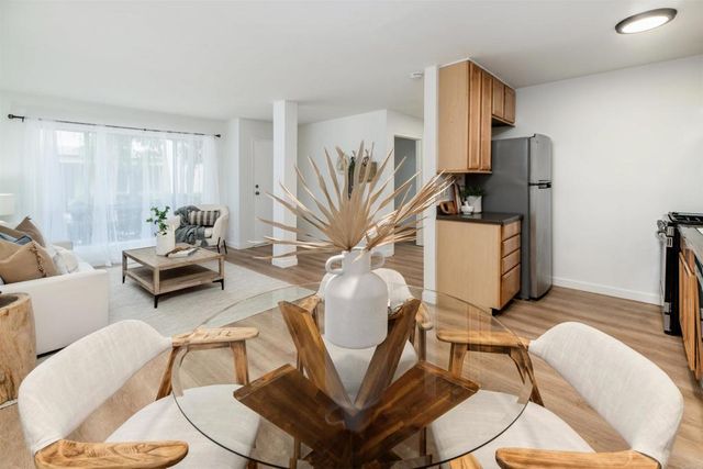 13754 Mango Drive 111, Del Mar, CA 92014