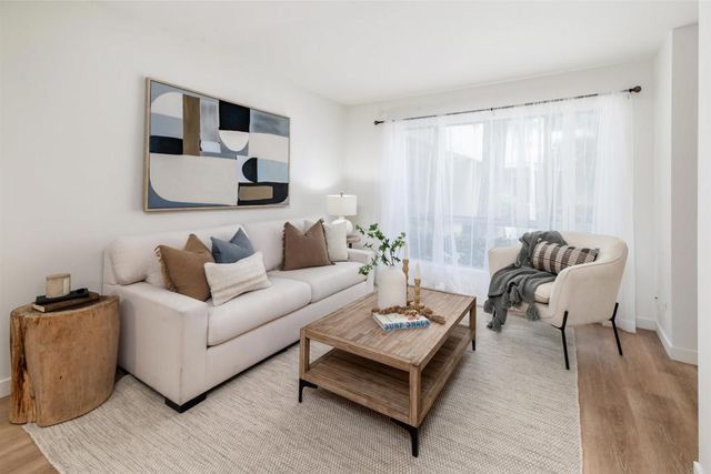 13754 Mango Drive 111, Del Mar, CA 92014