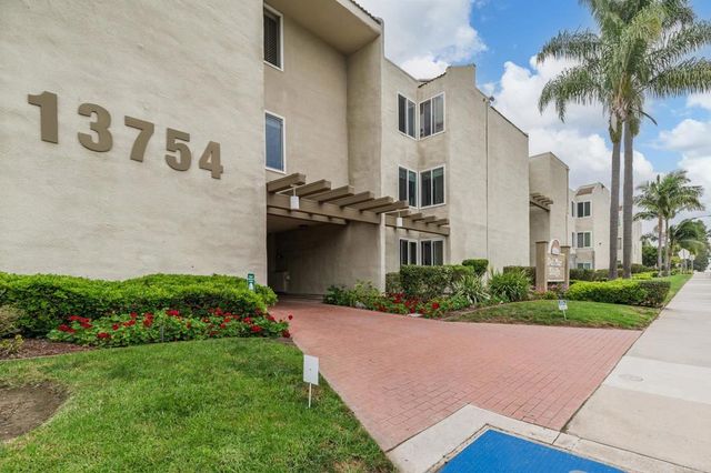 13754 Mango Drive 111, Del Mar, CA 92014