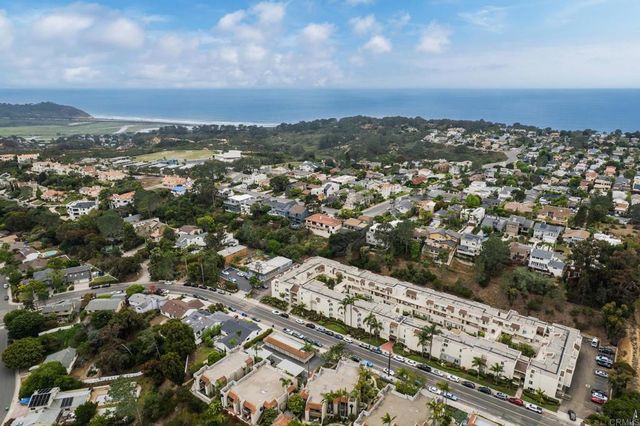 13754 Mango Drive 111, Del Mar, CA 92014