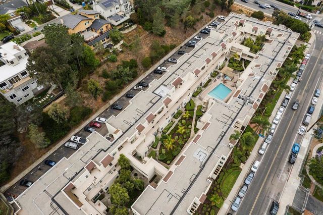 13754 Mango Drive 111, Del Mar, CA 92014