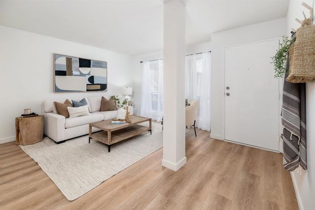 13754 Mango Drive 111, Del Mar, CA 92014