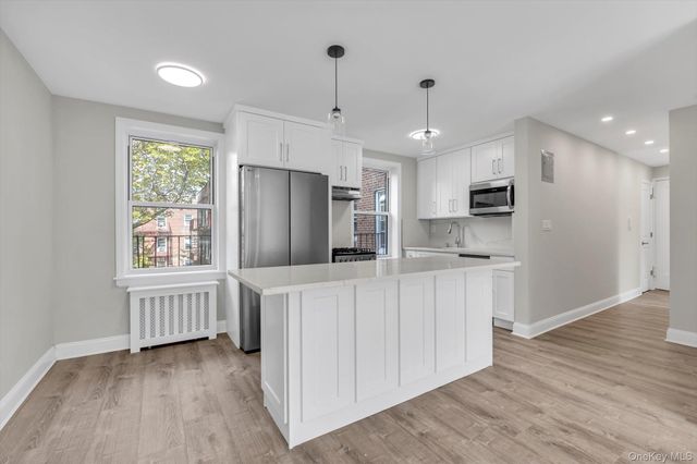 141-11 78th Rd 2-A, Flushing, NY 11367