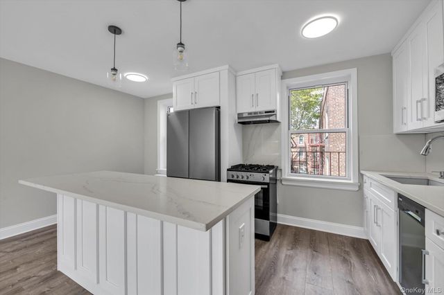 141-11 78th Rd 2-A, Flushing, NY 11367