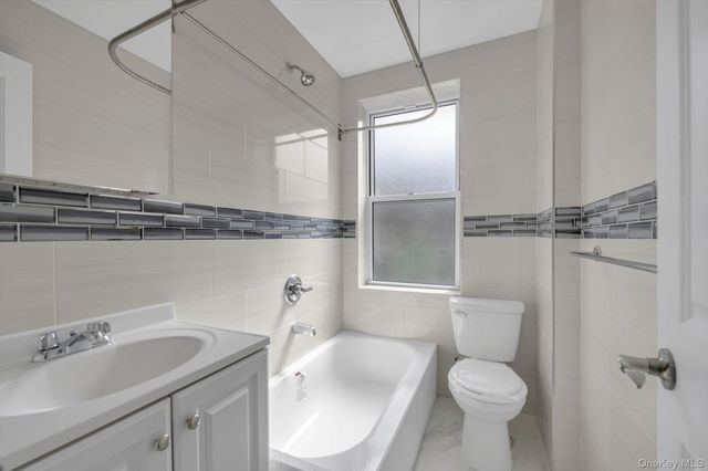 141-11 78th Rd 2-A, Flushing, NY 11367