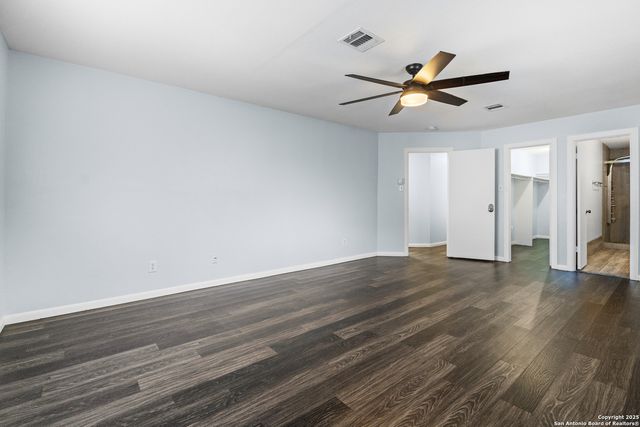 16074 walnut creek, San Antonio, TX 78247