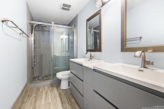 16074 walnut creek, San Antonio, TX 78247