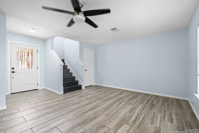 16074 walnut creek, San Antonio, TX 78247