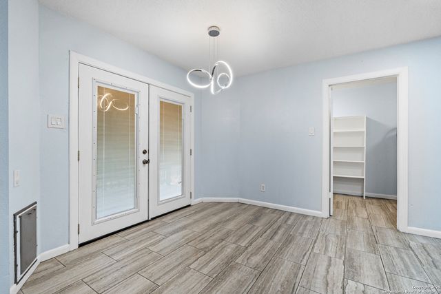 16074 walnut creek, San Antonio, TX 78247