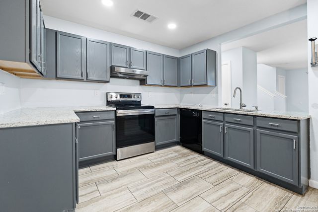16074 walnut creek, San Antonio, TX 78247